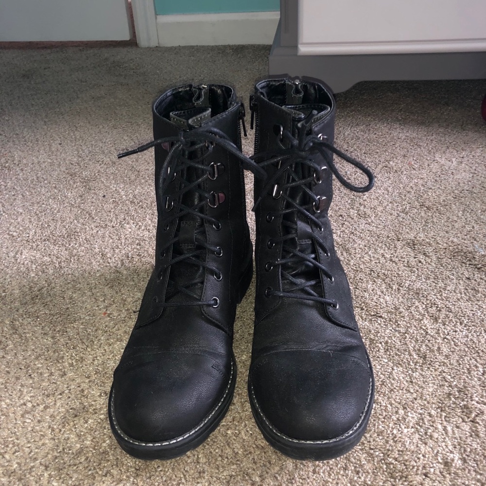 Bass Combat Boots (size 8)